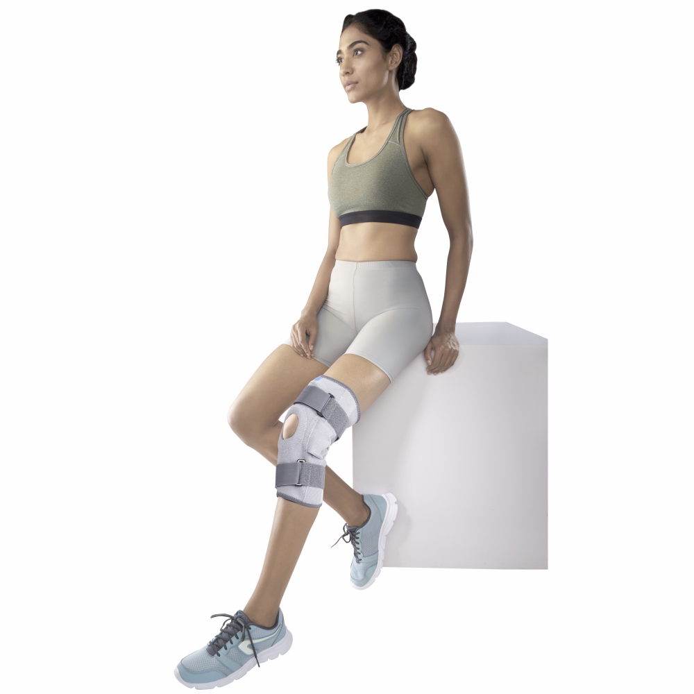 Buy Elastic Hinged Knee Brace With Open Patella Online In India